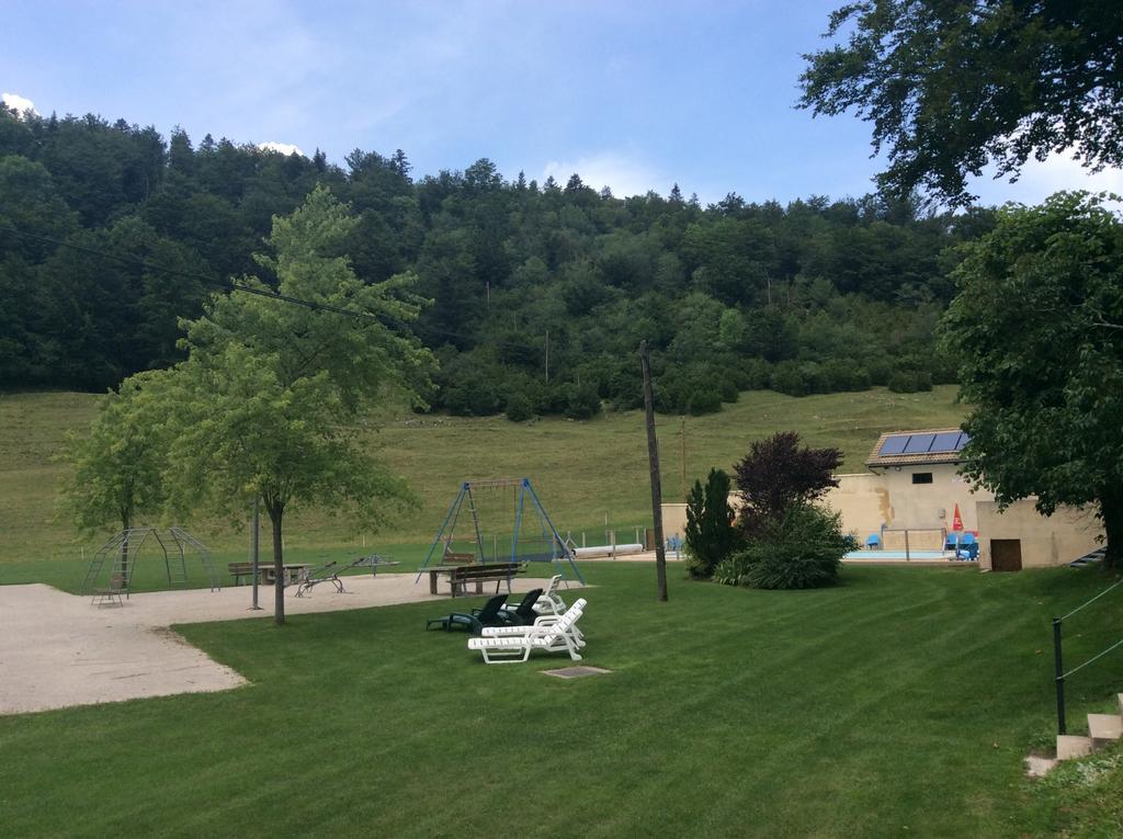 Hotel Du Col De La Machine Saint-Jean-en-Royans Exterior photo